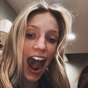 Meet your Posher, Emma